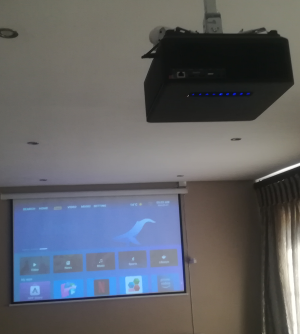 projector and screen mounting projector and screen mounting